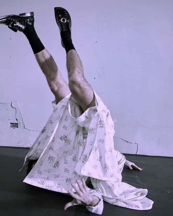 Pau Carreté Calve shooting Manu Rios for 10...