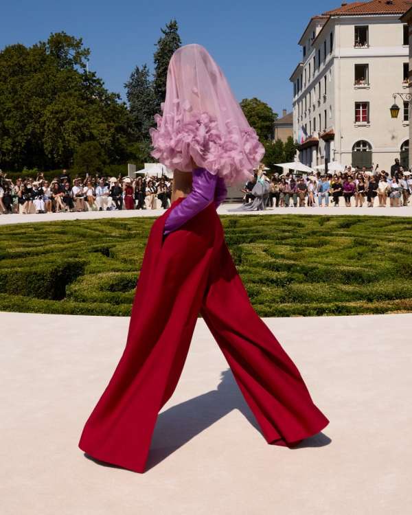 Balenciaga, 55th Couture Collection