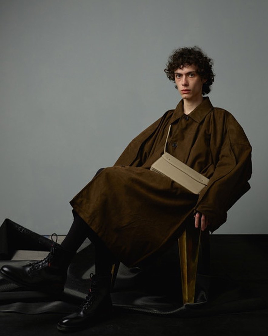 Ansinth Magazine |  Dec. 19