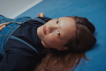 Caroline Mackintosh X Levi’s Nov. 25