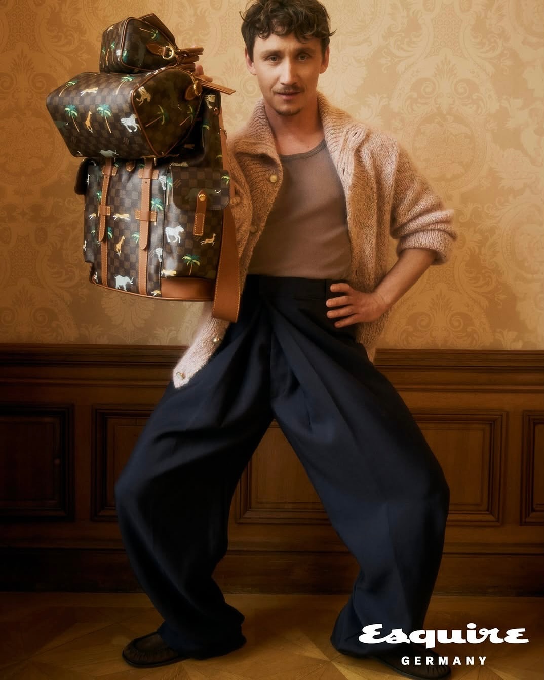 <a href="/theresa-kaindl">Theresa Kaindl</a> X Esquire Germany <span style="text-transform: none; white-space: nowrap;">Mar. 26</span>