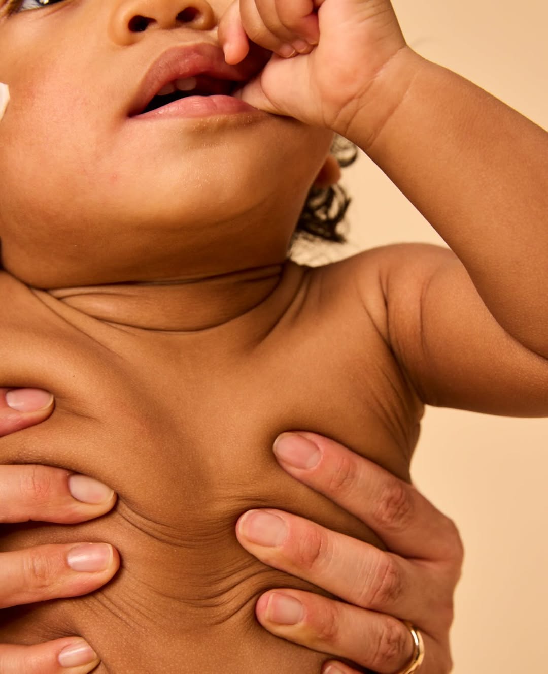 Sidney Bensimon X AVEENO baby Mar. 26