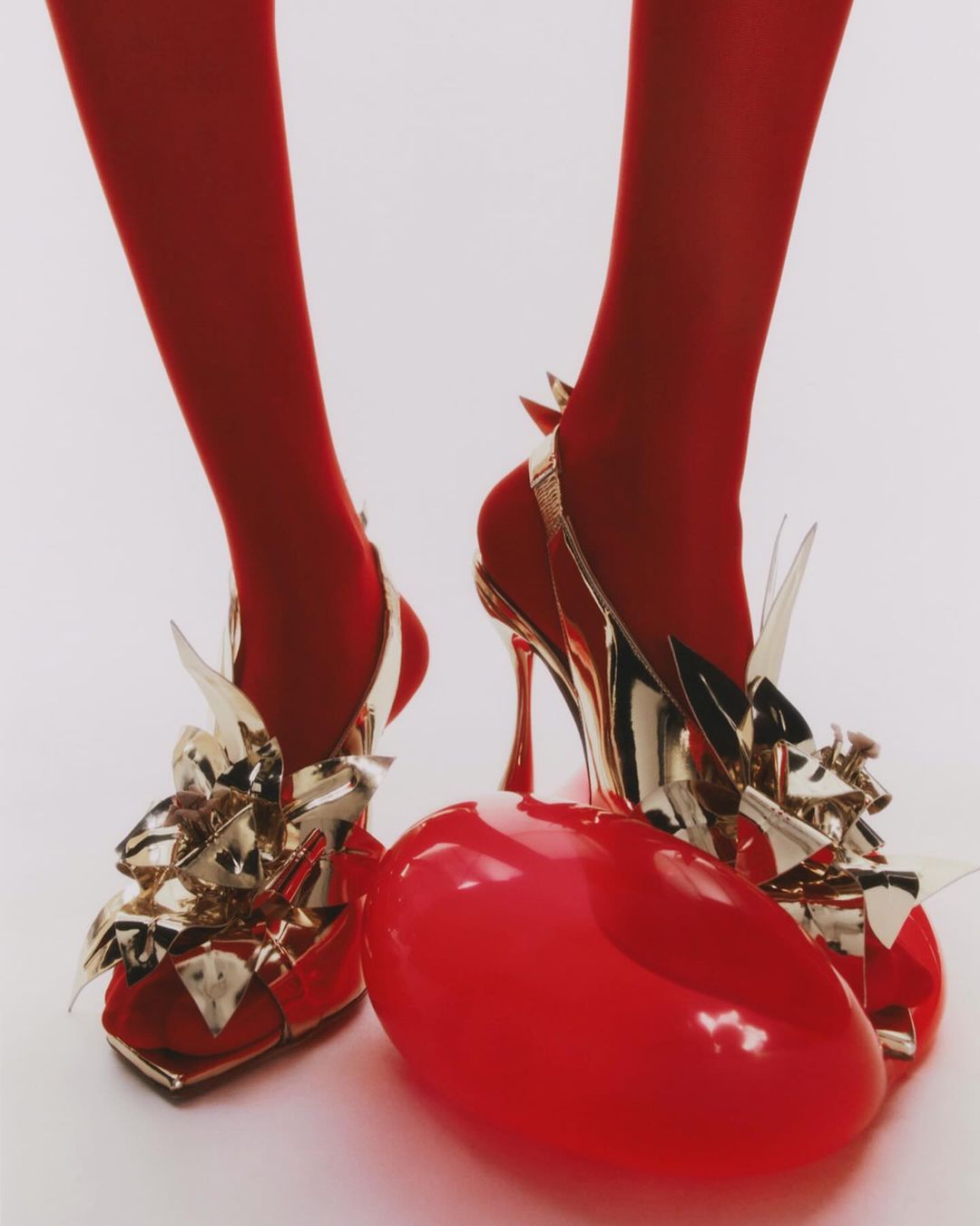 Cosmopolitan |  Mar. 24