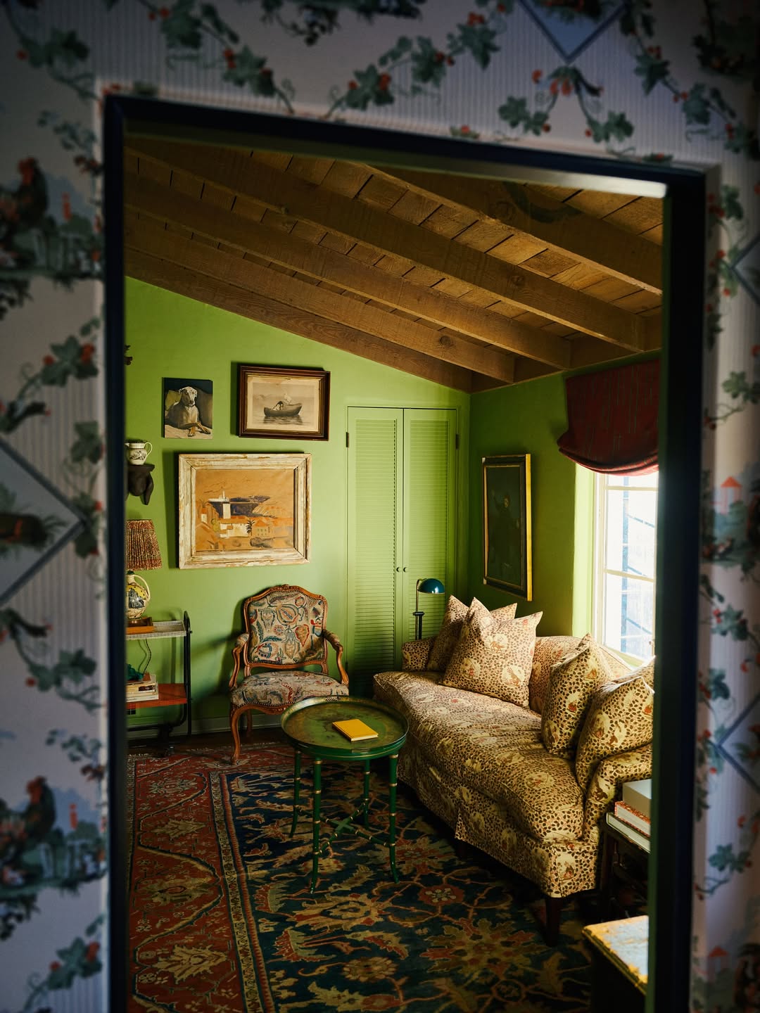 slider image