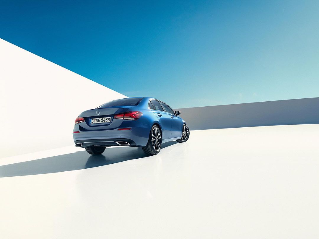 Mercedes-Benz |  Aug. 22