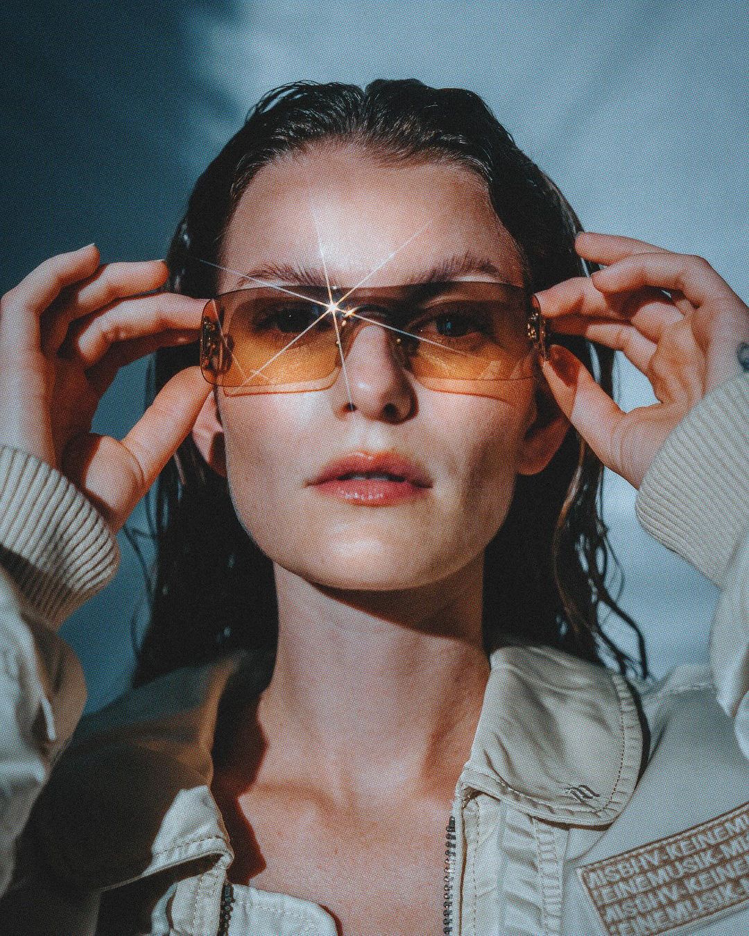 Alpha Industries Europe |  Oct. 23