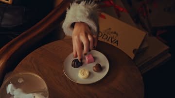 @godiva
