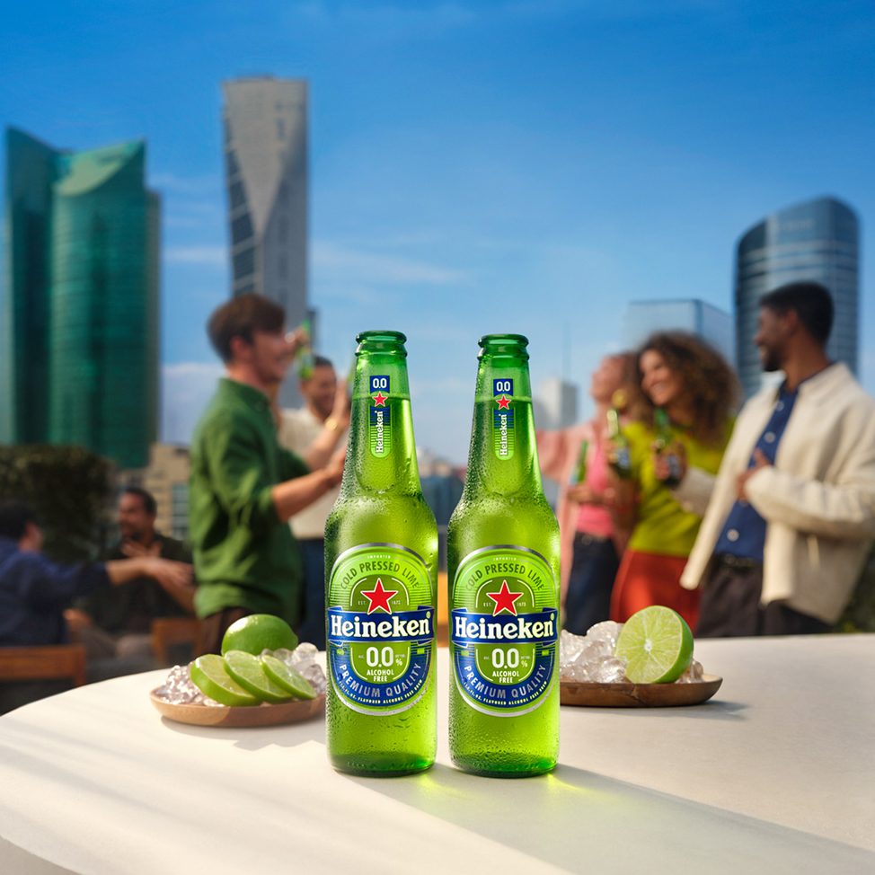 Retouching by SMOOCH for HEINEKEN
Shot by JASON BA...