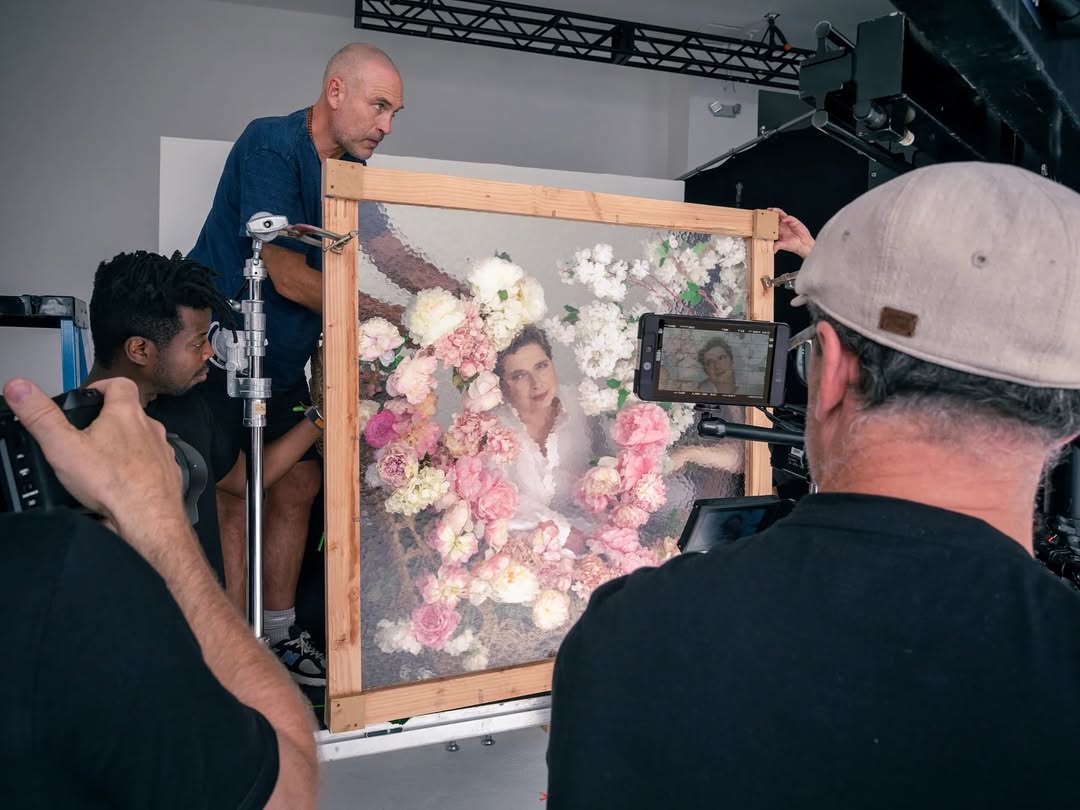 #ShotAtSpring Sølve Sundsbø brings the elements indoors–light, vapor, velocity–constructed and controlled inside Studio 1. A precise, hyper-sensory chapter for the 2026 Pirelli Calendar.

2026 @pirelli Calendar, photographed by @solvesundsbostudio at Spring Studios.

BTS images by Alessandro Scotti