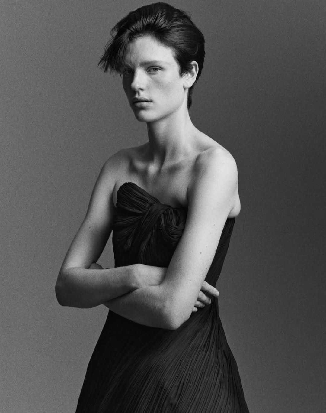 @charlie._.jones._.c shot by Mark Kean for @study.magazine in Studio 2
Photographer @markrkean @artlistparisnewyork
Stylist Camilla Nickerson @artpartner
Hair @tomwrighthair @streetersagency
Make-up @thom.walker @artandcommerce
Model @charliehjones7 @thesquadmanagement
Casting @julialangecasting @artpartner
set design @suzannebeirne @bryantartists
post production @pardonmyfrench_photos
#shootatstreet