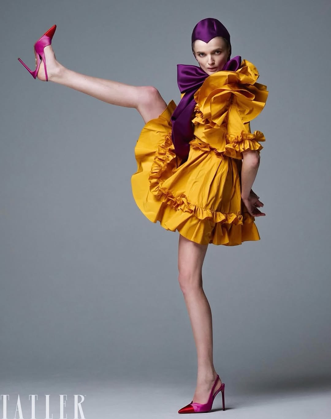 @primrosearcher shot by Oli Kearon for @tatlermagazine in Studio 1
Photographer @olikearon
Creative Direction & Styling @sophiepera
Makeup @terrybarberonbeauty Hair @cmstanley13 Nails @nailsbyanniek__
Casting @londondean
Production @torrianogroup
Assistants @sophs__charlotte @millar_wyatt_
#shootatstreet