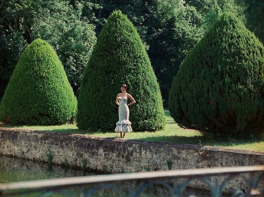 Feels like Summer with M Le Monde’s ‘Party de Campagne’ by Gordon von Steiner. 

Directed by Gordon von Steiner
Grade by Myles

Credits:
Director: @gvsgvs
Stylist: @imruh
Creative Director: @jbtalbourdet
Director of Photography: @stuart_winecoff
Casting: @piergiorgio
Set Design: @emmaroachstudio
Make-up: @hannah_murray1
Hair: @benjaminmullerhair
Production: @jnproductionglobal
Production Exécutive: @itsmekellymcgee
Manicure: @marie.rosa
Production: @jnproductionglobal
Executive Produce:r @itsmekellymcgee
Music & Sound Design: @moritz.staub & Lenny Ramminger

Post Production: @studio__rm
Grade: @m.y.l.e.s

#ColourGrading #PostProduction #StudioRMArchive