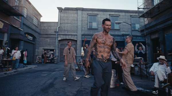 Maroon 5 with Lil Wayne ‘Love Is Like’