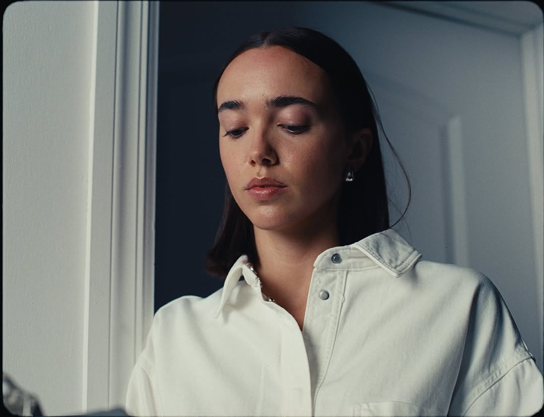 Photogenics ‘I Am Photogenics’ 
 
Directed by Nick Sokoloff  
Grade by Myles 
 
Credits: 
Director: @nicksokoloff  
Creative Direction: @mdjcreative of @photogenicsla  Producers: @byechristo  CD: @mdjcreative  DP: @embo920  Production Design: @thegnarleymarley  Set Design / Art Director: @notjackhahn  1st AC: @hannahannahlee  2nd AC: @nemoiistriikes  Gaffer: @evancroker  Key Grip: @valtabianjr  Wardrobe: @mdjcreative  Wardrobe Assist: @amiah.joy  Lead HMU: @nicolemaguire_  HMU Assist: @kaywamser  HMU Assist: @carisadoesitall  Editing + Sound Design: @liamvodehnal  Music and Mix: @thompringle  VFX: @adanenhauer   Production Assistant: @yerbua_r, Martin Moreno, @kenzieshulman 
 
Post Production: @studio__rm 
Executive Producer: @mikecoley_culkin 
Post Producer: @lovelomasmile 
Grade: @m.y.l.e.s 
Grade assist: @zmaller 

#ColourGrading #PostProduction