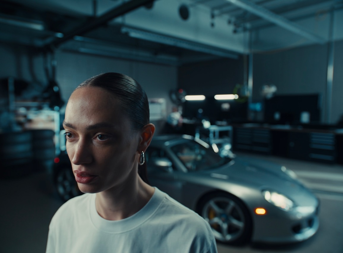 Porsche, Carrera GT

Directed by Eliel Ford
Grade by Myles 

Credits:
Director: @elielford
DOP: @embo920
Production:  @iconoclast.tv @rorodrai @maeva_tenneroni @alexisdelanoue @veronika.fuerthauer
Creative Director @arthurkar
Edited by @nathanmrodgers @cabinedit
Music + Sound Design by @wearecitizenmusic

Studio RM Team
Executive Producer: @mikecoley_culkin 
Post Producer: @lovelomasmile 
Grade: @m.y.l.e.s 

#ColourGrading #PostProduction