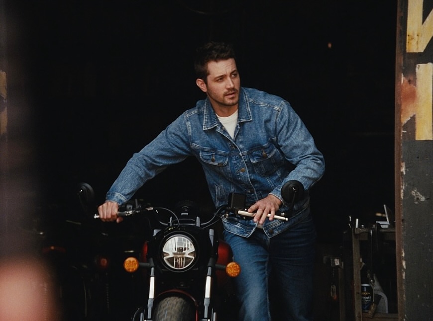 Lee Jeans, Built Like Lee

Directed by Sergi Castellà
Grade by Myles

Credits:
Director : @sergicastella
DP: @danielvignal
Production: @irisworldproductions
1st AD: @_mrweatherman_
Editor: @aitorbigas
Sound & Mix: @eduardbujalance at @nau_syndicate

Studio RM Team:
Executive Producer: @mikecoley_culkin
Post Producer: @lovelomasmile
Grade: @m.y.l.e.s 
Grade Assist: @zmaller
Finishing & Online: @miriam.oladejo @maxwaspio 

#ColourGrading #PostProduction