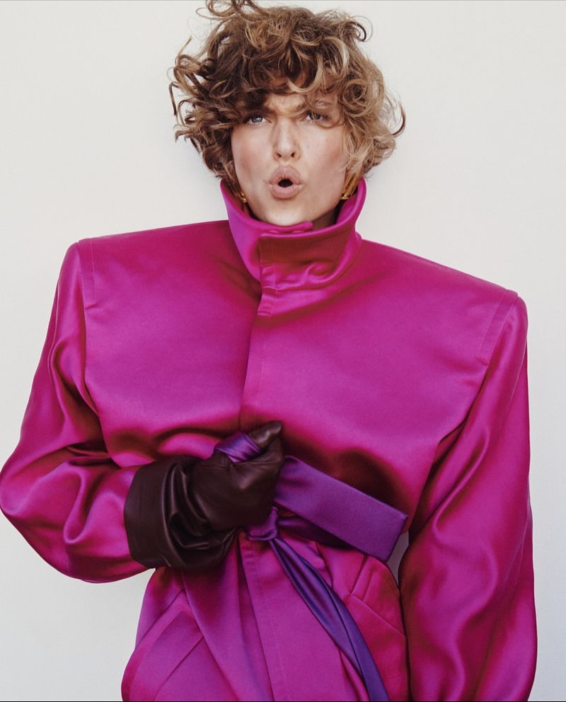Holiday Magazine, Bibi’s Eastern Reverie 

Photographed by Drew Vickers
Retouching by us

Credits:
Photographer: @drewvickers 
Creative Director: @atelierfranckdurand
Production: @roscoproduction 
Fashion Stylist: @emmanuellealt
Hair: @damienboissinothair
Makeup: @christellecocquet 
Set Designer: @giovannamartial_ 
@georgiabedel 
Retouching and Post Production: @studio__rm

#Retouching #PostProduction