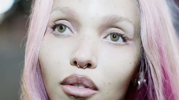 FKA twigs, Love Crimes