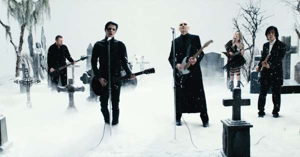 YUNGBLUD x The Smashing Pumpkins, Zombie 