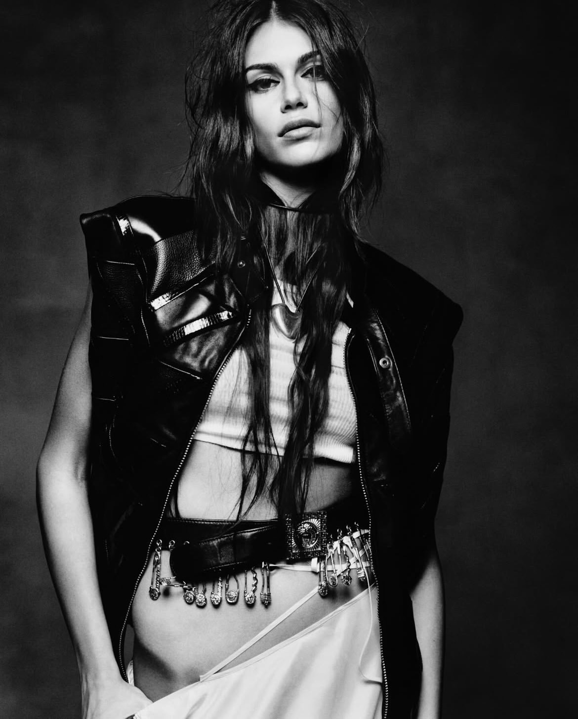 Harper’s Bazaar, Kaia Gerber

Photographed by Luis Alberto Rodriguez 
Retouching by us

Photography: @luisalbertorodriguezstudio
Creative Director: @lauragenninger
Styling: @mr_carlos_nazario
Visual Director: @natashalunnwatkins
Production: @dayinternational

Studio RM Team:
Retoucher: @moesi 
Producer: Pippa Summerfield

#Retouching #PostProduction