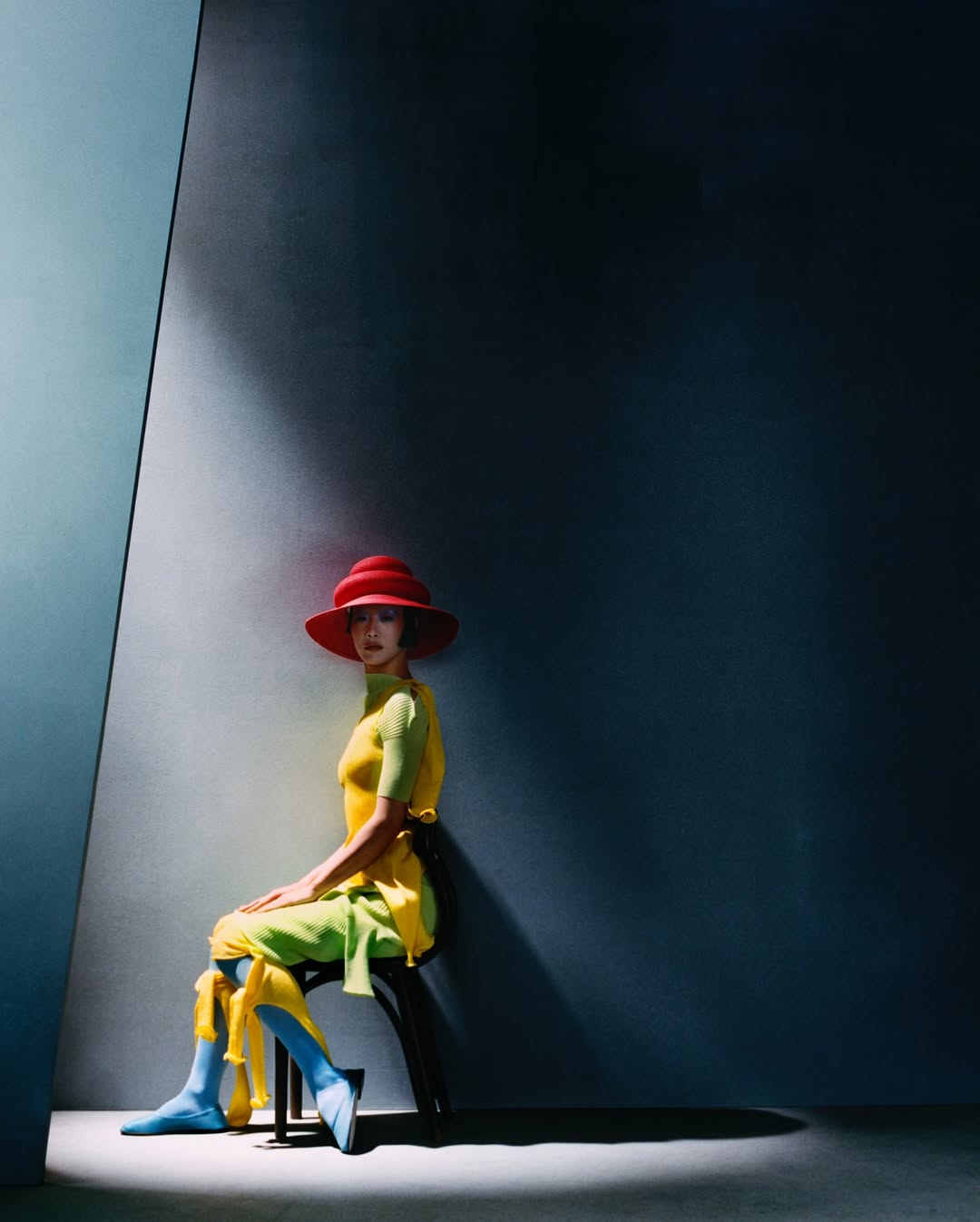 T Magazine, All That Jazz 
Spring 26 Design Issue

Photographed by Luis Alberto Rodriguez
Retouching by us

Credits: 
Photographer - @luisalbertorodriguezstudio 
Editor in Chief - @hanyayanagihara 
Stylist - @raphaelhirsch 
Makeup - @karinwesterlundd 
Hair - @joeygeorge 
Casting - @midlandagency 
Set Designer - @afrazamara 
Production - @brachfeld_ 

Studio RM Team: 
Retoucher: @moesi 
Producer: @alaynareum