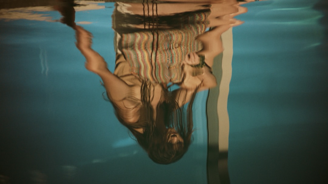 Jimmy Choo, Summer ’26 with Georgia Palmer
Grade by Jack @dayofthejack
Finishing by us
Credits:
Director: @quentindebriey
Creative Director at Jimmy Choo: @sandrachoiofficial
Vice President, Brand Image Jimmy Choo: @kerryhaynes
Creative Director: @yandelli
Stylist: @sydneyrosethomas
Production: @theproductionclub/
Editor: @mattkitchin
Studio RM Credits:
Colour: @dayofthejack
Colour Assist: @alyssacollomedina @danbrowncolour
Flame Artist: @jacklgs
Exec Proudcer: @mikecoley_culkin
Producer: @ellahill.jpg