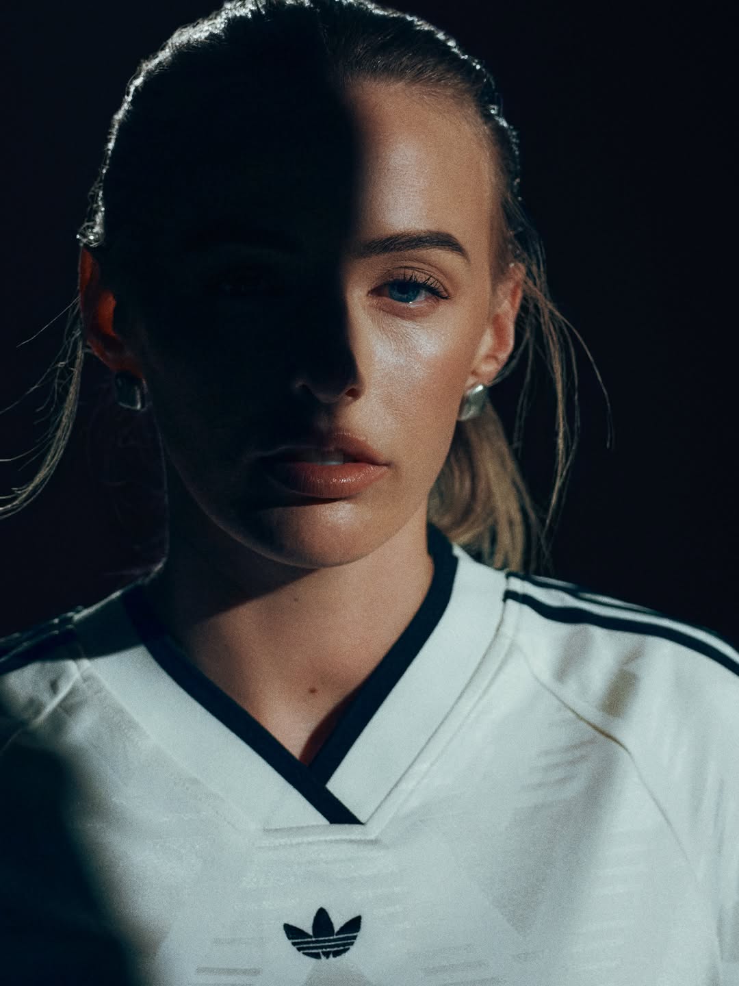 Adidas with Chloe Kelly
Photographed by Tom Silvester
Retouching by us
Credits:
Photographer: @aintfussed
Stylist @frankienoller
Make up @jacintaspencer
Groomer @frankiedaniella
Hair Shuinsuke Meguro
Set designer @you_ghoul
Creative Agency: @Udox
SENIOR CREATIVE PRODUCER: @eloiseindia
CREATIVE PRODUCER: ALEESHA LONNKVIST
SENIOR ART DIRECTOR: @hayley.duckett
CREATIVE: @brockagram
ACCOUNT DIRECTOR: @mollieafh
Studio RM Credits:
Retoucher: @adam_john_cook
Executive Producer: @mikecoley_culkin
Producer: @ellajcousins_