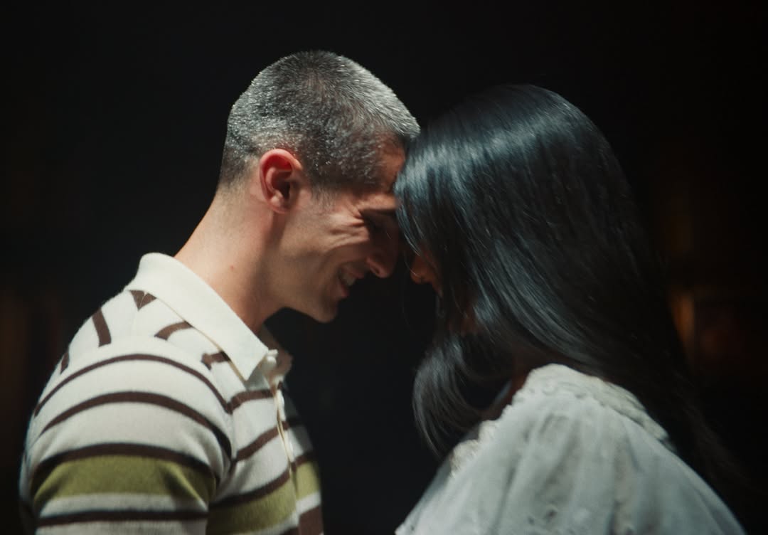 @charliejeer
SO GOOD - out everywhere
Song production: @benstancombe
Video Director: David J East @daveast
Producer: Aleisha Digby @aleisha_digby
Production Co: Studio Evergreen x Imagine This @studio.evergreen @imaginethis.studio
Production Manager: Smera Kumar @herroyalspiceness
1st AD: Billy French @billy__french
2nd AD: Oscar Maher @oscar__maher
Prod Runner: Jasper Cairns @jaspee0
DOP: Ruaraid Achilleos @ruaraid_achilleos
1st AC: Ernest Tu @not.ernesttu
Sound: Paul O’Hare
BTS: Ben Hughes @benhughes
Gaffer: Tom Nowell @runlight_film
Spark: David Moga @david_moga13
Edit: Dave Warren @davewarrenediting
Grade: Studio RM @studio__rm
Colourist: Vlad Barin @vladb.c
Exec Producer: Mike Coley @mikecoley_culkin
Producer: Maddie Godsill @madeleineruthg
CJ Stylist: Eden Lovesee-Clark @edenloveseeclark_stylist
CJ Styling Assist: Zimi Robinson-Shah @z1m1i
CJ Styling Assist: Adela Novakova @adel.a.novak
SA Hair: Peter Lux peterluxhair
SA MUA: Alex Babsky @babskymakeup
SA Stylist: Rebecca Corbin Murray @rebeccacorbinmurray
SA Styling Assist: Chloe McCarty @chloe_j_mccarthy
Winnebago: Steve Colgrave
Action Vehicle: Hardeep Singh
Commissioner: Kim Jarrett @kimjarrett_
Management: Thor Sutherland @thor_suth@wayoutmusicgroup
Capitol MD: Tom Paul @tomnotpaul
CJ Marketing: Ciara Mohammed ciarazmo & Helen Flemming hcfleming
SA Marketing: Roz Shepperd @rozshepperd
SA Creative: Charlotte Jaeger @charlotte.jaegs
#musicvideo #promo #colorgrading #davinciresolve #cinematography