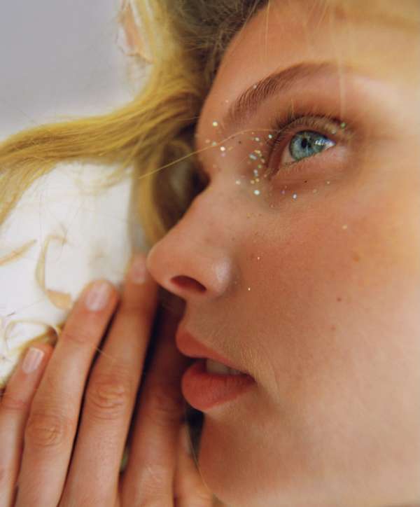 Retouching for Zoe Gertner x M Magazine 