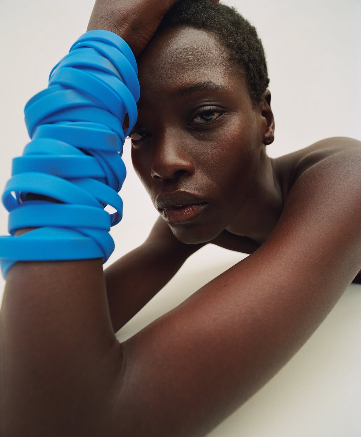 Retouching for Zoe Gertner x M Magazine 

Credits: 
Photographer @zoeghertner 
Creative Direction @jbtalbourdet 
Styling @emmanuellealt 
Production @apstudioinc 
@nevermindagency_ 
Retouching & Post @studio__rm