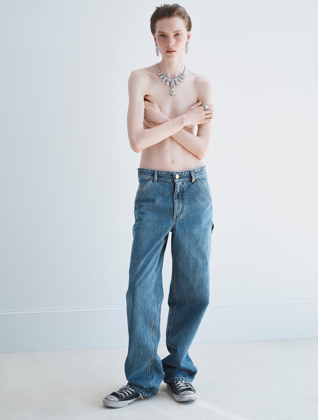 Retouching for W Magazine, VOL.4
The Love Issue feat. Penelope Ternes
Photographed by Sarah Blais
Credits:
Editor in Chief @mixwei_w
Photographer @sarahblais
Stylist @austin_feng
Art Director @zipengli
Hair @akemi_kishida
Make-up @minkimmakeup
Casting director @cross_bone_
Set designer @samirha_salmi
Production @ooo__paris
Studio RM Team:
Retouchers: Anaxagoras Liasides & @mathilde.desmaison
Exec Producer: @mikecoley
Producer: Namia Anguillesi