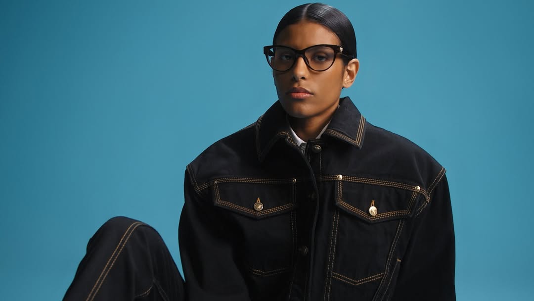 @versace - Fall/Winter 2026 Eyewear starring @josephquinn 👓🕶️
|
Creative Director: @ferdinandoverderi
|
Editor: @federicosaenzrecio
Colour: @studio__rm
Colourist: 👋🏻
Colour Producer: @madeleineruthg 
Exec Producer: @mikecoley_culkin 
|
Retouch: @process_post_production
Retouch: @b.art.vfx for @societypost.house
|
Post: @societypost.house
Post Producer: @violabelgioiosomartini @hopeloughrey
Online Editors: @joseortegax @collagebychessie @makio.ks @filmbyseun