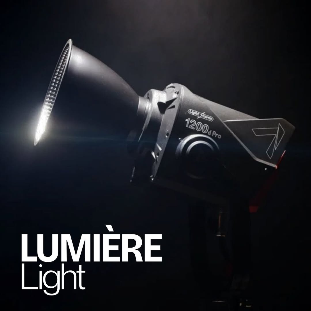 Au Daguerre, notre service de location de matériel répond à tous vos besoins techniques en production photo et vidéo.
Découvrez l’ensemble de notre équipement sur studiodaguerre.com et contactez-nous pour plus d’informations.

#studiodaguerre #parisphotographer #studiophoto #studiophotoparis #photography
#photoshoot #photographer #photooftheday #photo #studio #portrait #model #photoshop
#fashionphotography #art #photographylovers #photomodel