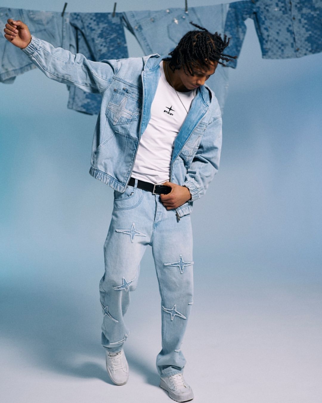 @projectxparis dans notre studio LE GRAND

#luxurystreetwear #denimoutfit #winterwear #studiodaguerre #parisphotographer #studiophoto #studiophotoparis #photography
#photoshoot #photographer #photooftheday #photo #studio #portrait #model #photoshop
#fashionphotography #art #photographylovers