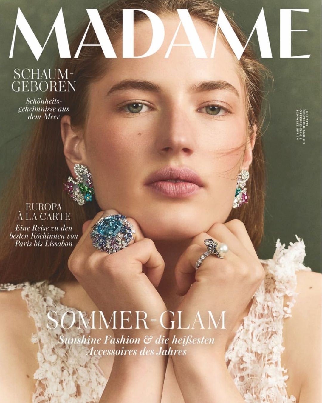 COVER:
Photographer: Zeb Daemen @zebdaemen
Styling and Concept: Konstantin Spachis (Fashion Director, MADAME) @konstantinkonstant
Model: Gemma Francis-Burnett @gemmafrancisburnett for Premier Model Management @premiermodels
Hair: Mayu Morimoto @mayuhairstylist for Artists Unit @artistsunit
Makeup: Steven Caravan for Callisto Agency
Casting Director: Timoer Nulens @timoern
Booking: Silke Frohmann @silkefrohmann
Fashion Assistant: Teresa Leppich @tersaa.sofiee

Booth Cover: For the cocktail party, Gemma wears Dior High Jewelry with a Christian Dior Haute Couture top.

Subscription Booth: Natasja shines in a white Louis Vuitton peplum top.

@dior @louisvuitton

#newissue #studiodaguerre #parisphotographer #studiophoto #studiophotoparis #photography
#photoshoot #photographer #photooftheday #photo #studio #portrait #model #photoshop
#fashionphotography #art #photographylovers #photomodel