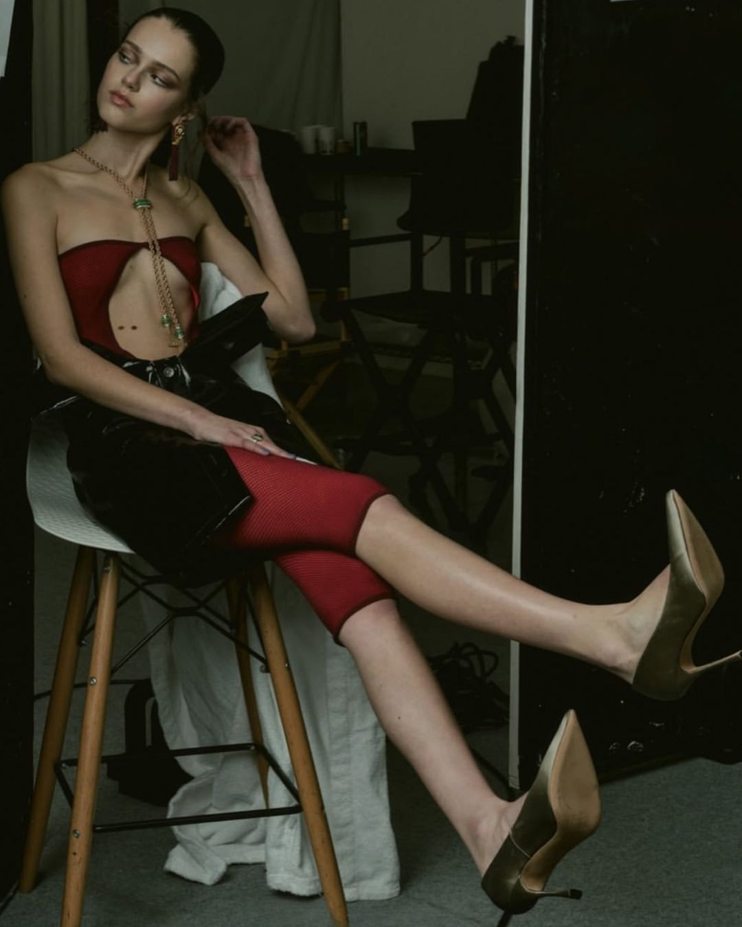 Behind the scene pour @m_magazine dans notre studio Le Grand 👀✨

📸@kaylaconnors 
Stylisme @ally.macrae 
@lotablaskovic @charlottelucyboggia @christian_eberhard @sandrinecanobock @alexfeller @ben_grimes_casting 

#studiodaguerre #parisphotographer #studiophoto #studiophotoparis #photography
#photoshoot #photographer #photooftheday #photo #studio #portrait #model #photoshop
#fashionphotography #art #photographylovers #photomodel