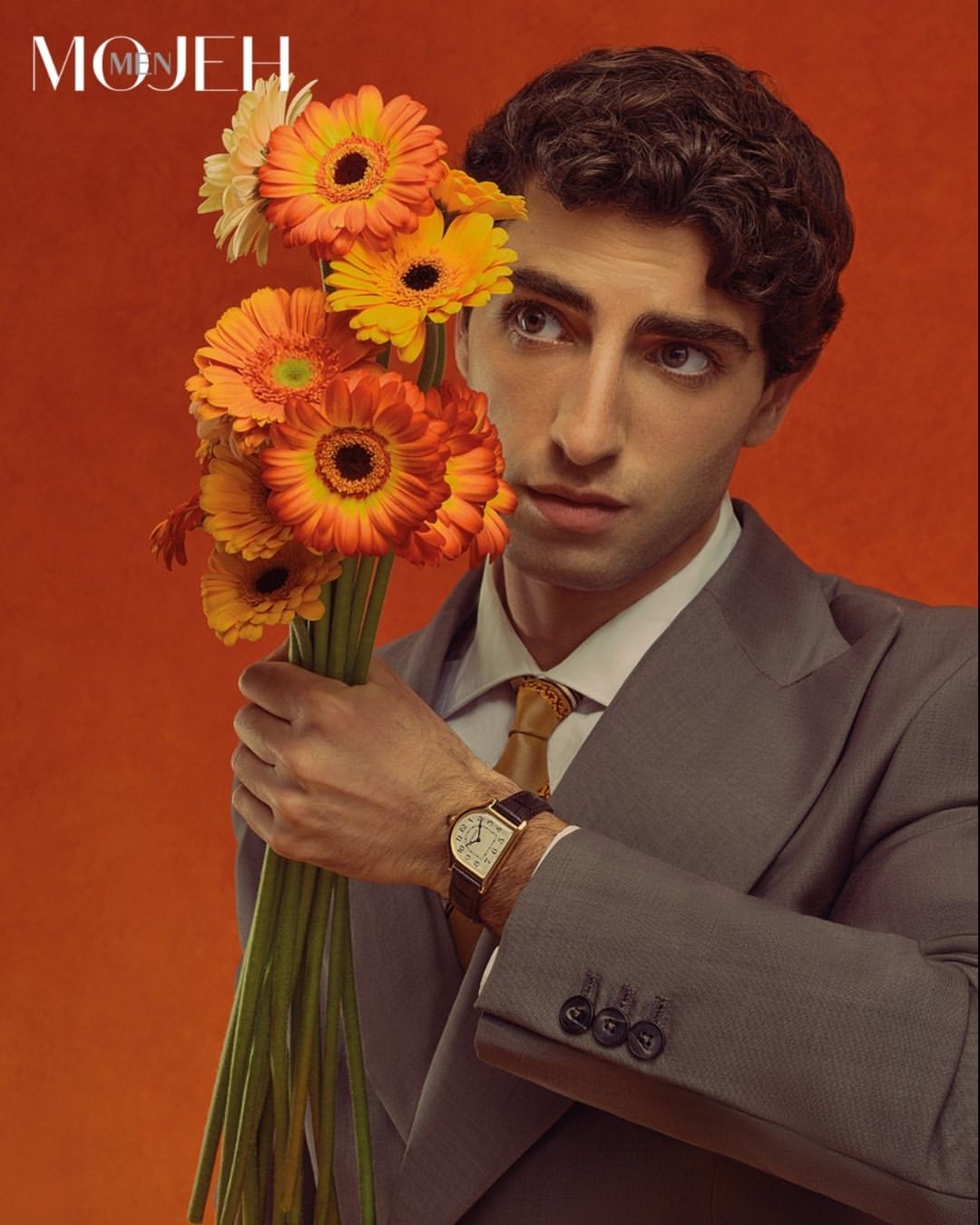 Rédacteur en chef : mojeh_i
Rédacteur en chef adjoint par intérim : Chris Anderson
Photographe : @tareckraffoul (@mmgartists)
Styliste : @serena_pp_pompei
Mannequin : @baderkabbani
Montre : @cartier
Coiffure et maquillage : @stella.ceriani.mua
Décoratrice : @baraprochazkova.paris
Assistant photographe : @lofioravanti
Assistants stylistes : @chicouras.paul et Wizsal Touma
Assistant décorateur : @maperjan_set_design
Productrice : @sammykelly__

#studiodaguerre #parisphotographer #studiophoto #studiophotoparis