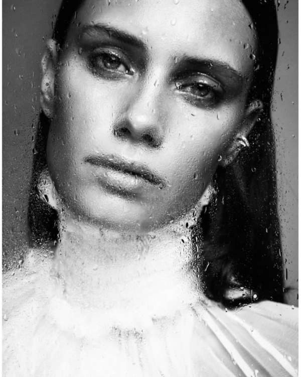 @thiemosander for @elleinternational