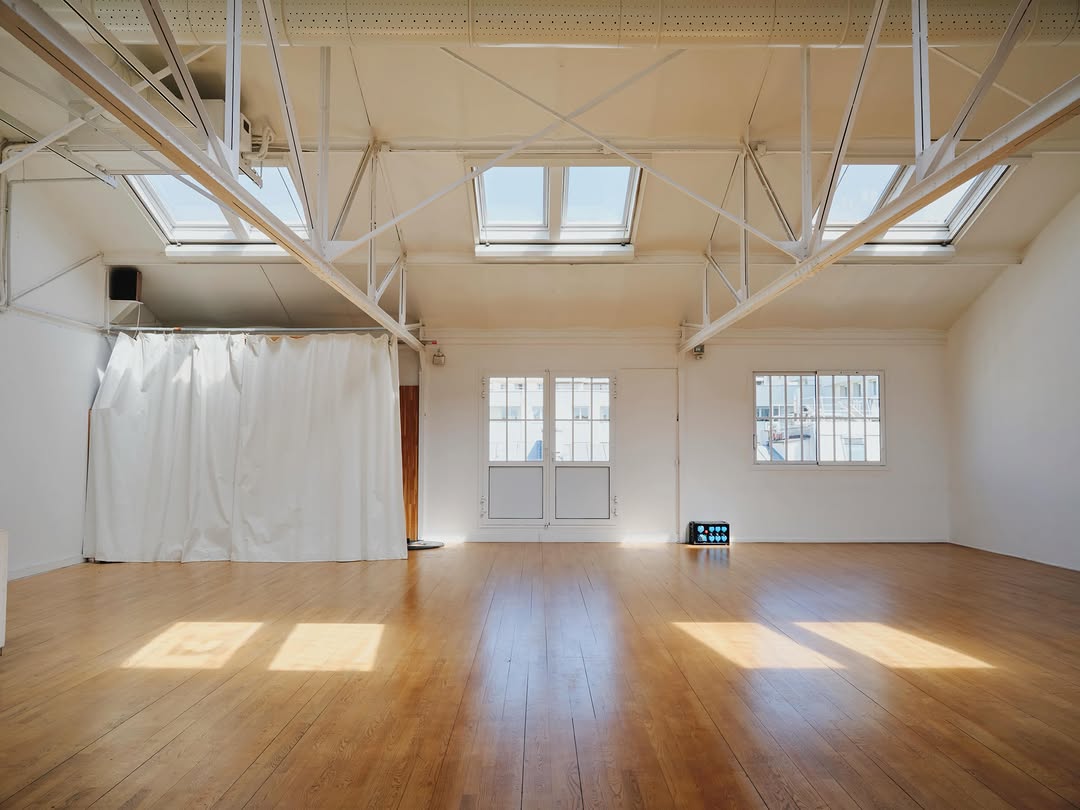 Studio 1
Update plateaux ✨
Fenêtres neuves & climatisation installée.

Studio update 
New windows & air conditioning installed.