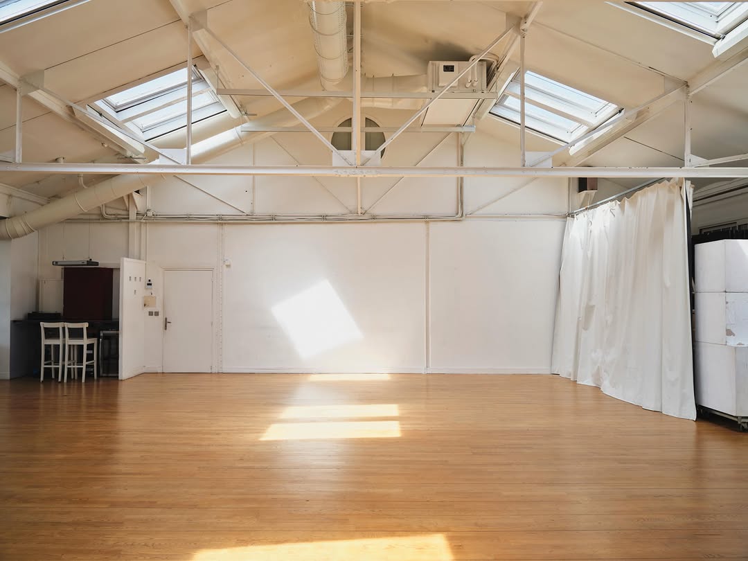 Studio 1
Update plateaux ✨
Fenêtres neuves & climatisation installée.

Studio update 
New windows & air conditioning installed.