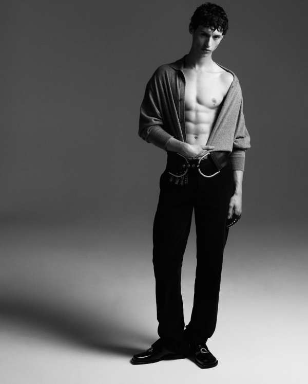 SILHOUETTE MAG x Timothy Schaumburg • Studi...