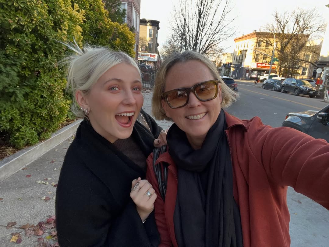 Was a pretty good one!
The favorite child was here @sashaaeb , 
Met some 🐱 cuties, Mouse and Winnie,
played some games @rick_weibezahn , until we couldn’t, took selfies @eric_thompson , typical.