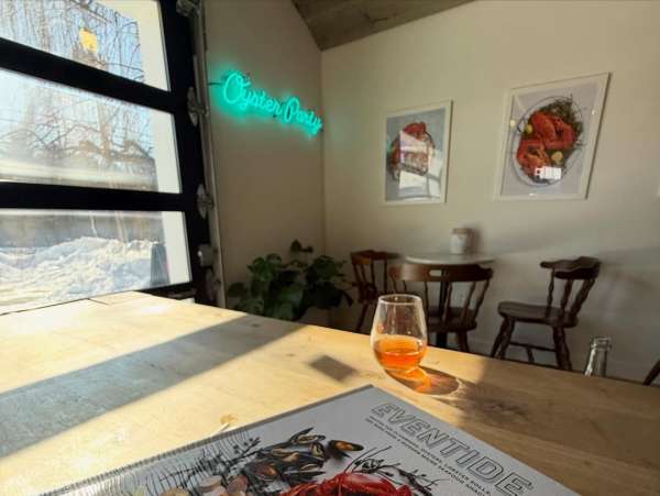 Oyster party + caviar & chips.