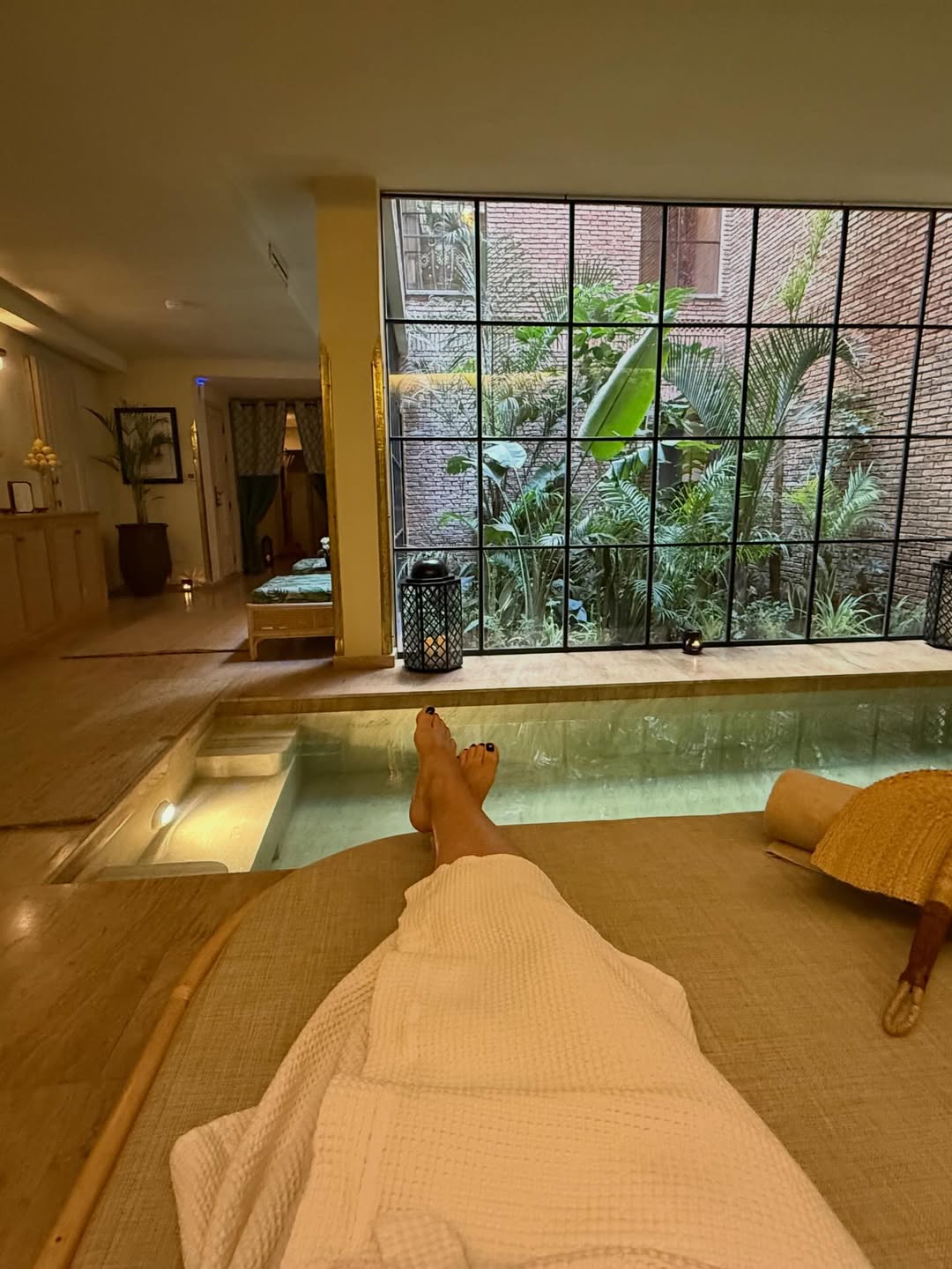 Last day walk about #marrakech @dardar_marrakech 
@maisondelaphotographiemaroc 
#souksmarrakech 
@riadkheirredine spa + roof top views 
#sashabadner catch up