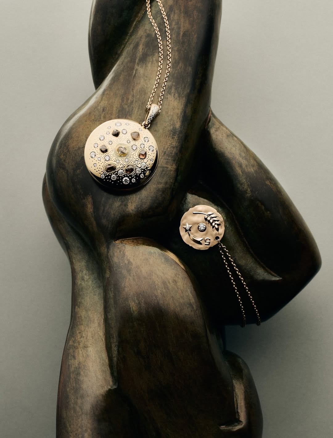 <a href="/nathan-robin">Nathan Robin</a> <span style="text-transform: none; white-space: nowrap;">Dec. 25</span>