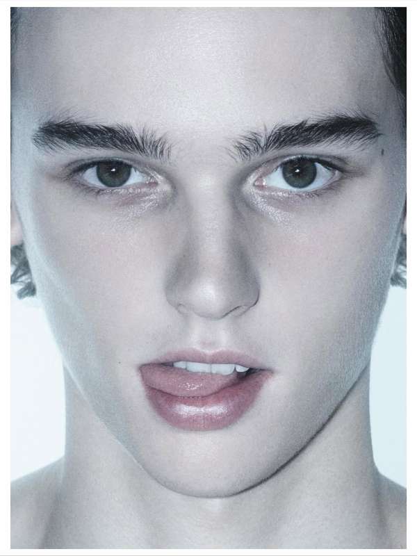 A Beauty Story by Mark Luckasavage and Elli...