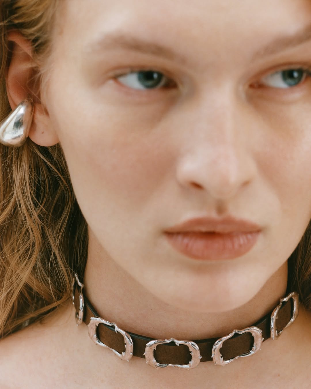 Astrid by Wade Schaul for Simuero.