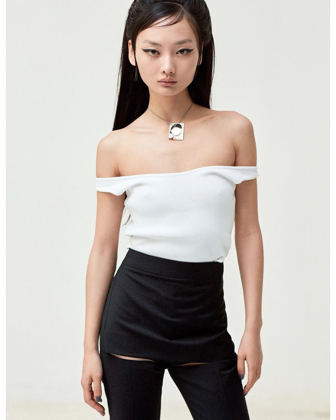 Numero China |  Apr. 22