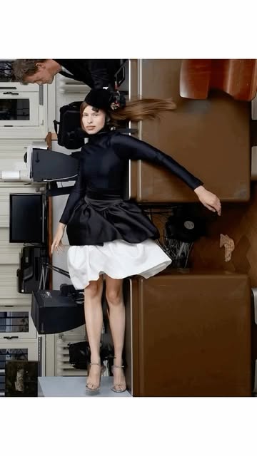 Anuschka Blommers & Niels Schumm X Foam Sep. 25