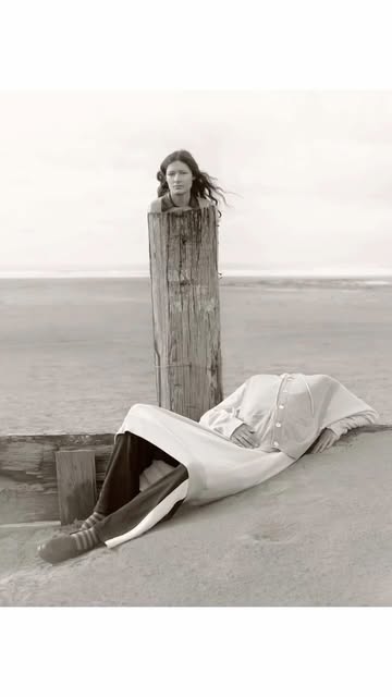 Anuschka Blommers & Niels Schumm X Foam Sep. 25
